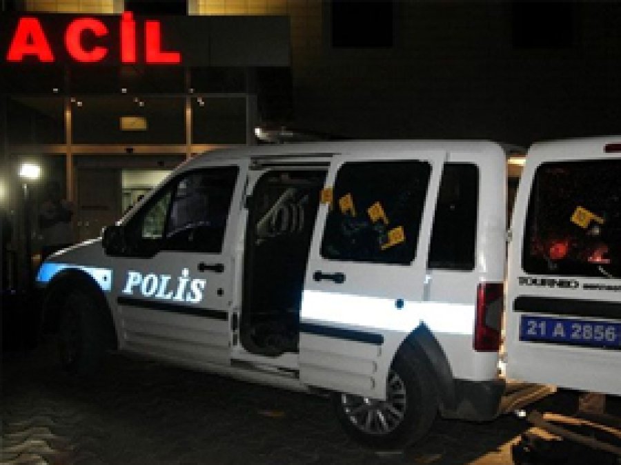 Diyarbakır'da Polise Silahlı Saldırı