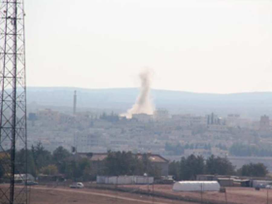 Kobani'de Çatışmalar Batıya Kaydı 