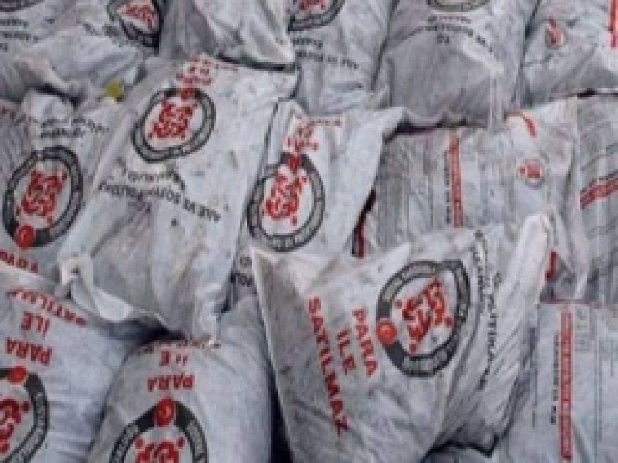 İhtiyaç Sahiplerinin Beklediği Kömür Dağıtılıyor