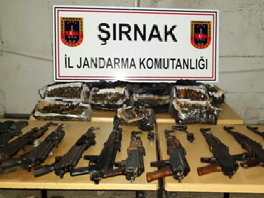 Şırnak’ta 10 Kaleşnikof Silah Ele Geçirildi