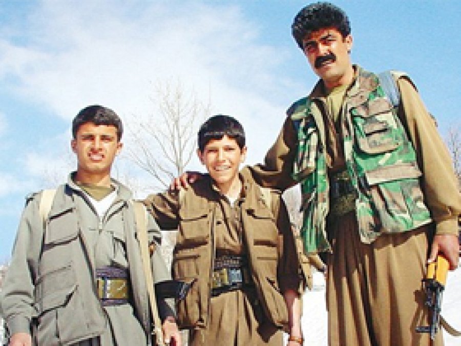 PKK'ya çocuk götüren 2 kişi yakalandı
