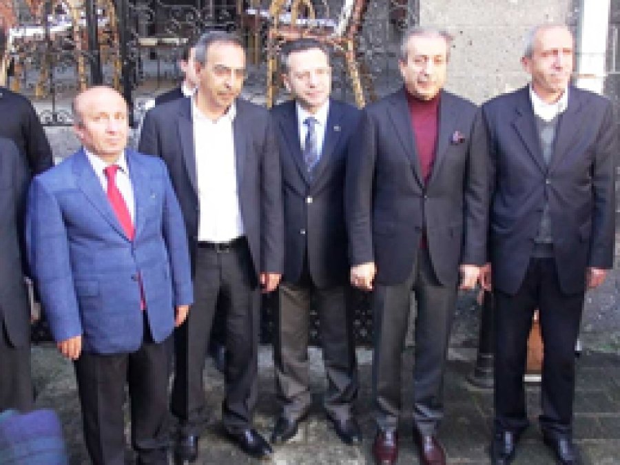 Bakan Eker'den sokak eylemlerine tepki