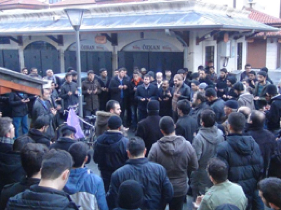 Konya’da gençler sabah duasında buluştu