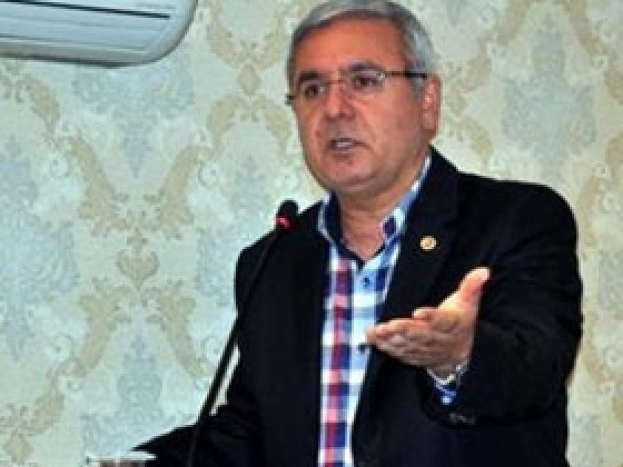 'Badem Bıyıklı Neoconlar Hükümeti Devirme Girişiminde'