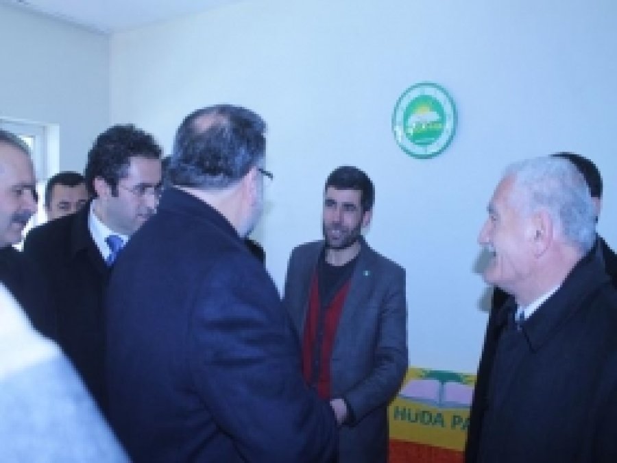 AK Parti'den HÜDA PAR'a Geçmiş Olsun Ziyareti 