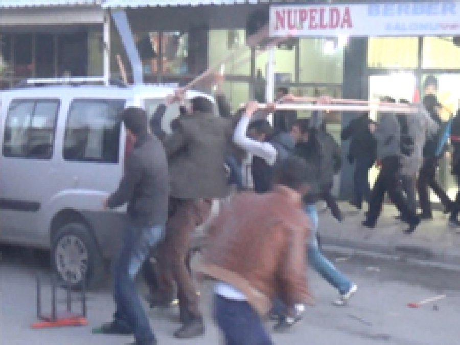Şerefli, Onurlu, Erdemli Kürtlere Bir Soru