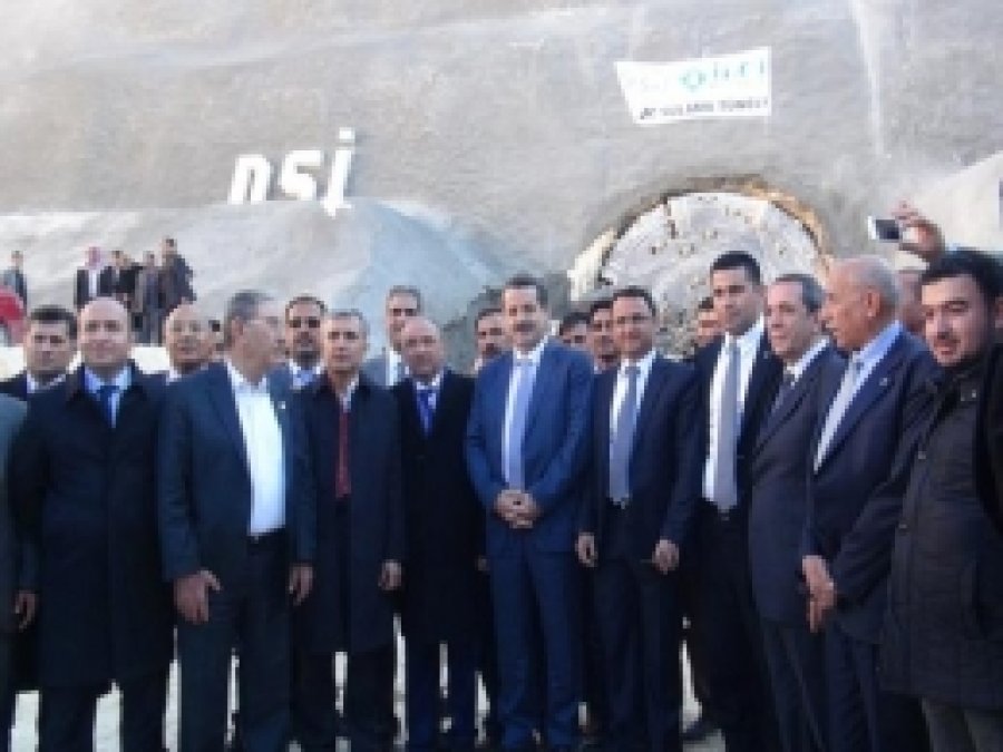 Dünyanın En Büyük 5'inci Tüneli Açıldı