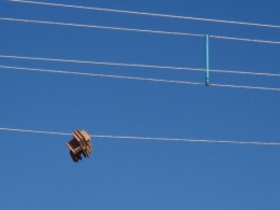 Köylü, Elektrik Kesintilerine Çözüm Buldu