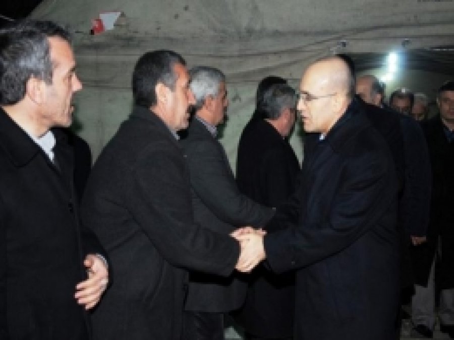 Bakan Şimşek, Taziye ve Hasta Ziyaretleri Gerçekleştirdi 