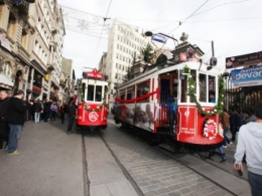 İstanbul Tramvayları 100 Yaşında! 