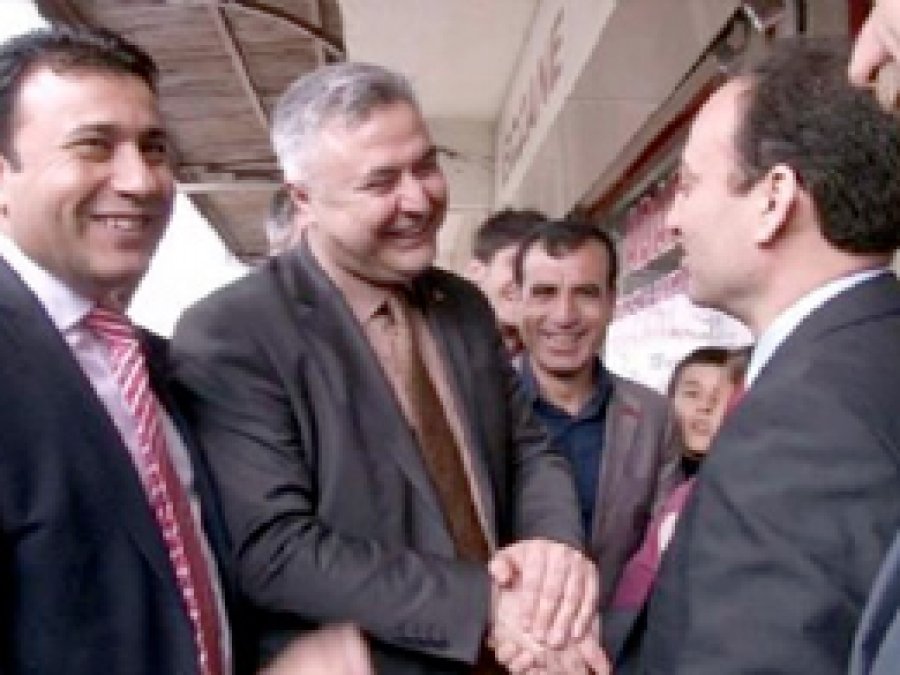 BDP ve MHP Adayı El Ele