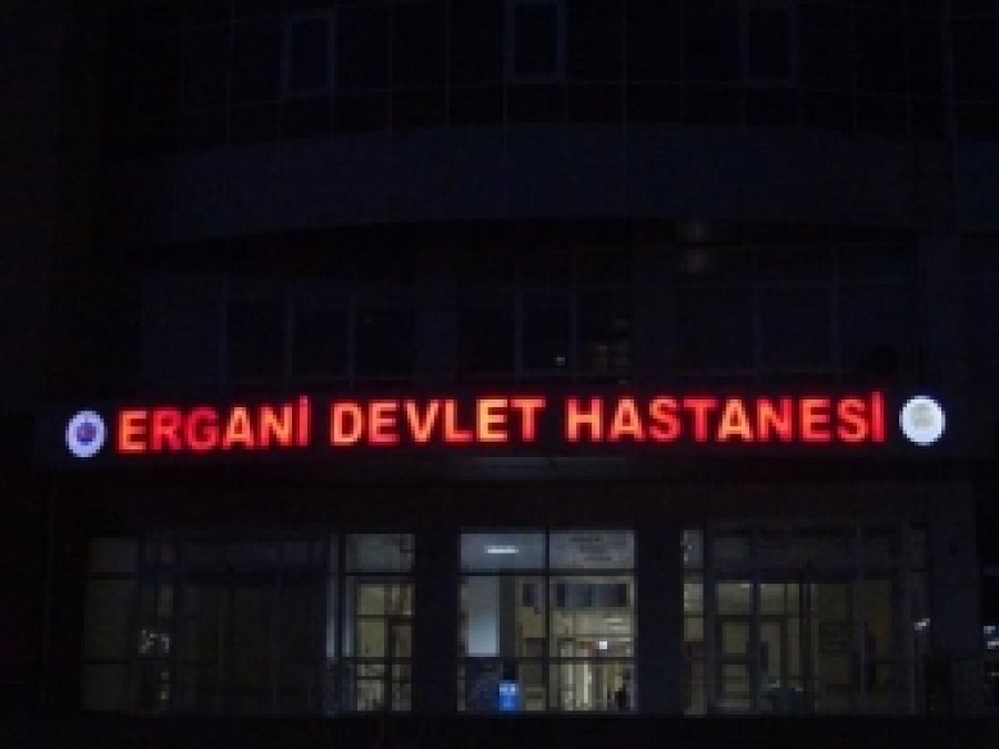 Eski Eşiyle Kocasını Silahla Vurdu 