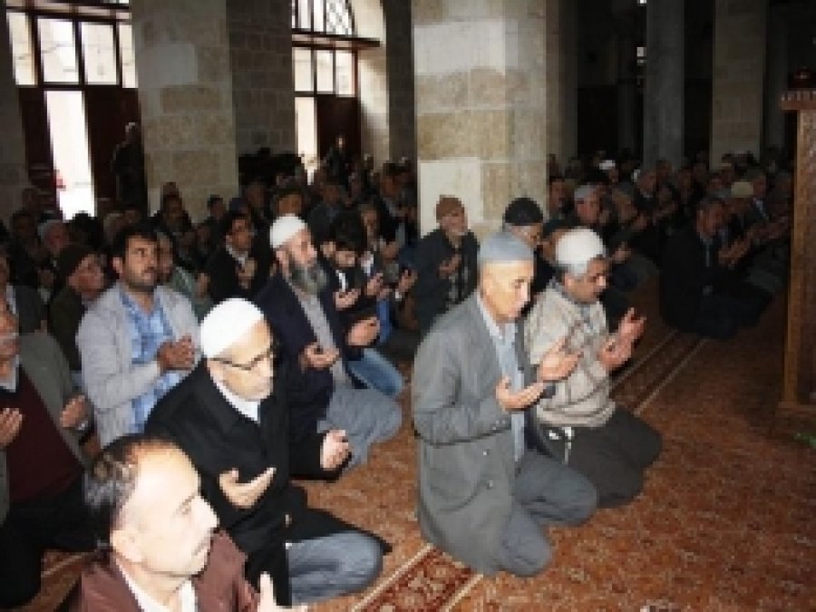 Tarsus'ta Kışın Ortasında Yağmur Duası