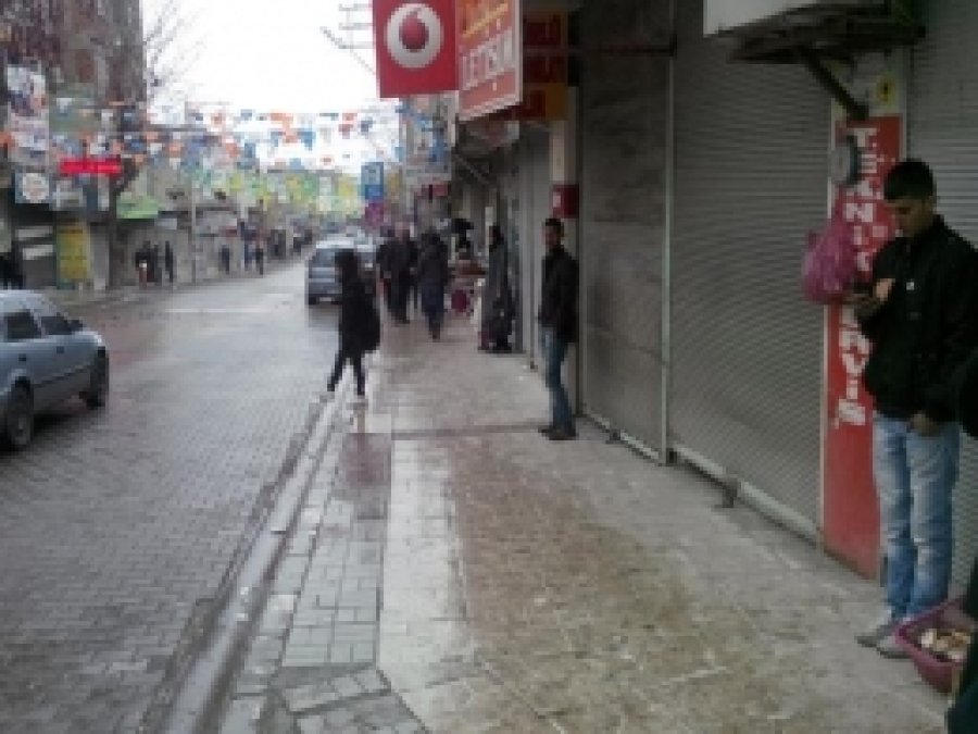 Ergani Halkı, Kepenk Kapattırmaya Tepkili 