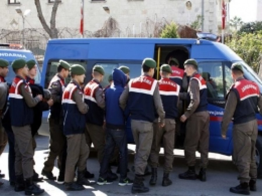 Tarsus'ta Uyuşturucu Baskınları 
