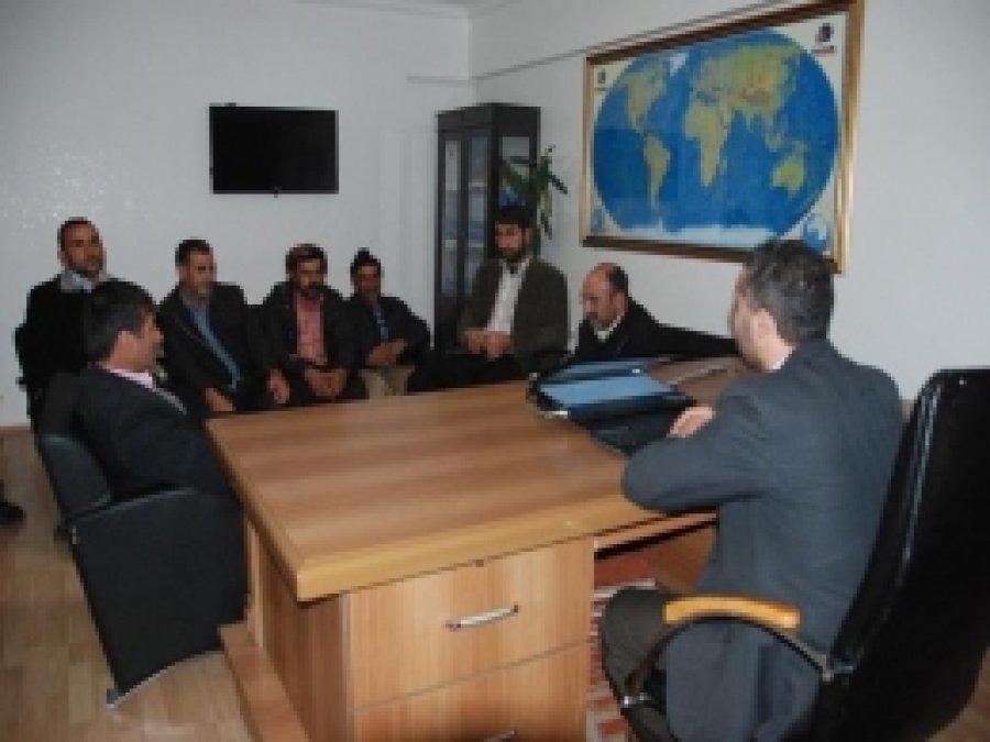 İsyan Eden Köylüler İLKHA'yı Ziyaret Etti 