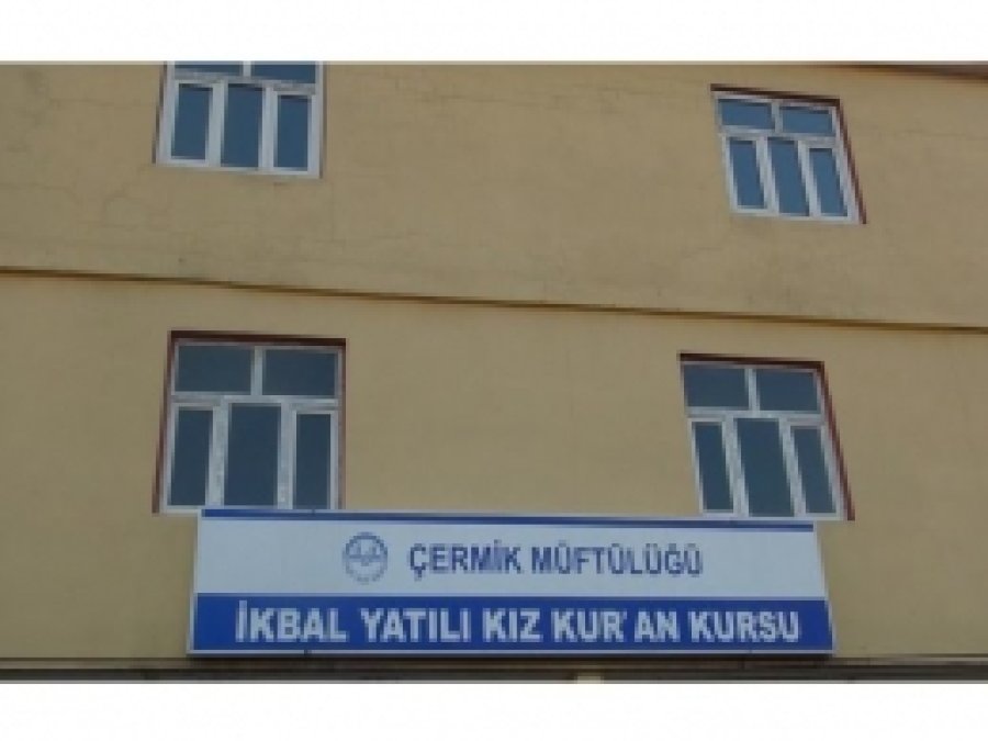 Yatılı Kız Kur'an Kursu Hizmete Açıldı