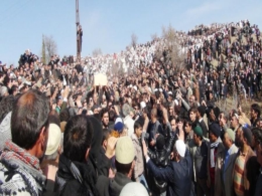 Şeyh Said'in Torununu On Binler Uğurladı