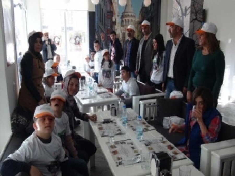 Down Sendromluların Proje Tanıtımı Yapıldı 