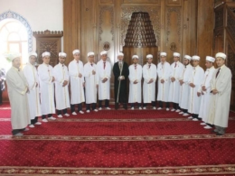 'Kur'an'ı Rehber Edinmeliyiz'