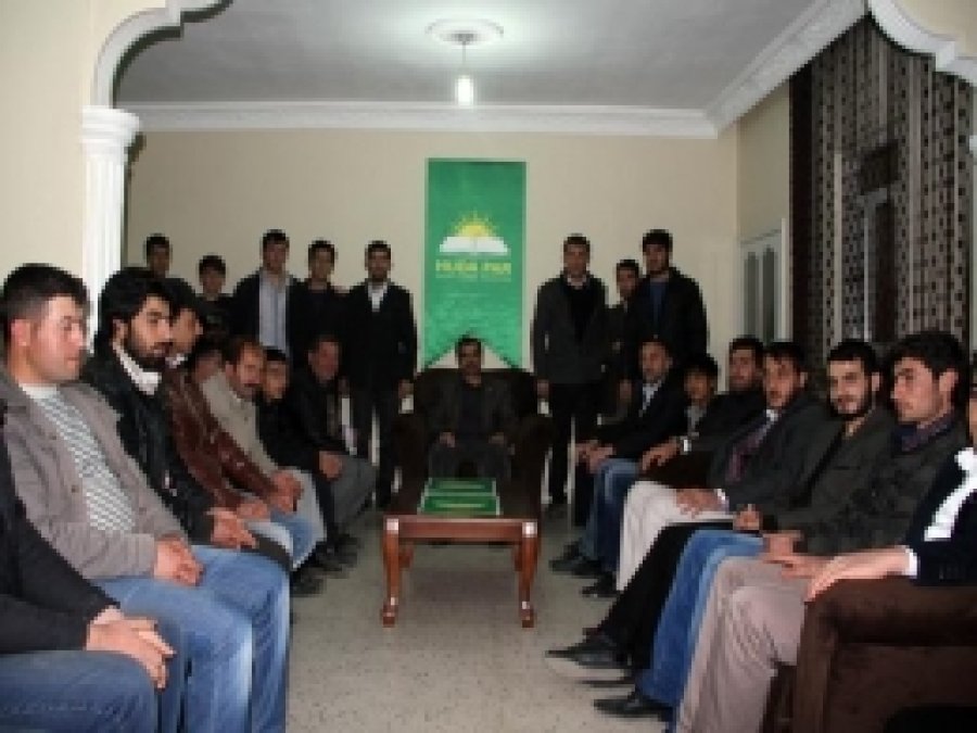 Hüda Par Gençlik Kolları ile Bir Araya Geldi 