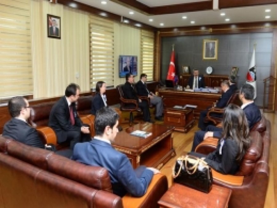 Gelirler Dairesi'nden Vali Kıraç'a Ziyaret 