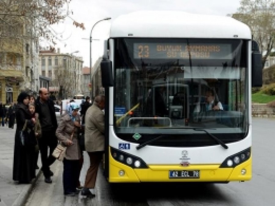 Engelliler İle 65 Yaş ve Üzeri Yaşlılara Toplu Ulaşım Ücretsiz
