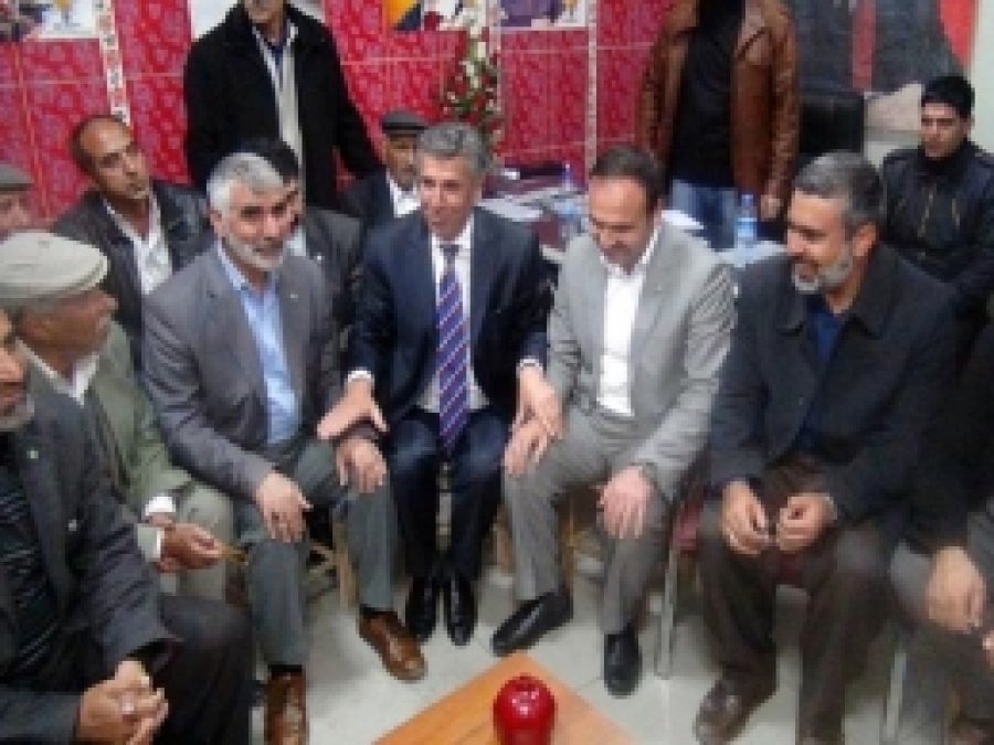 HÜDA PAR'dan AK Parti'ye Geçmiş Olsun Ziyareti