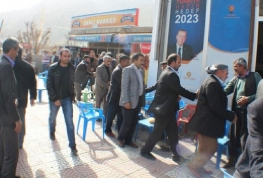 HÜDA PAR'dan Saldırıya Uğrayan AK Parti'ye Ziyaret 
