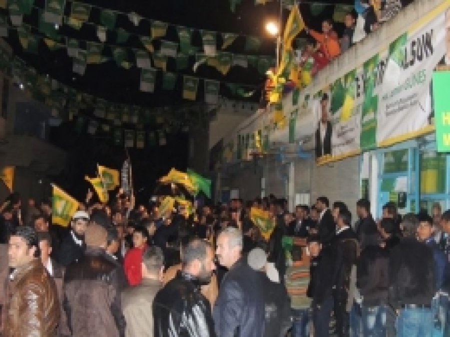 HÜDA PAR Birecik'in Mezra Beldesinde Seçim Bürosu Açtı