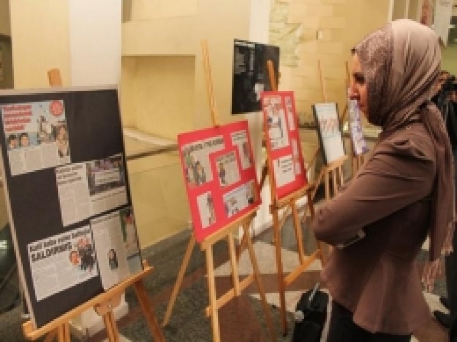 Bursa Adliyesinde 'Kadın Ve Şiddet' Temalı Sergi 