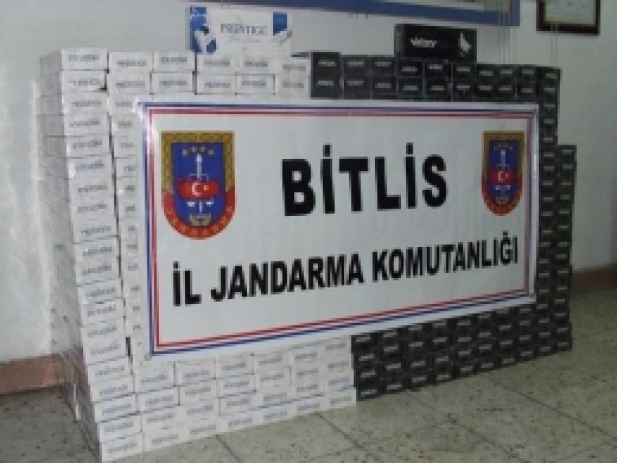 Bitlis'te Kaçak Sigara Baskınında 4 Kişi Tutuklandı