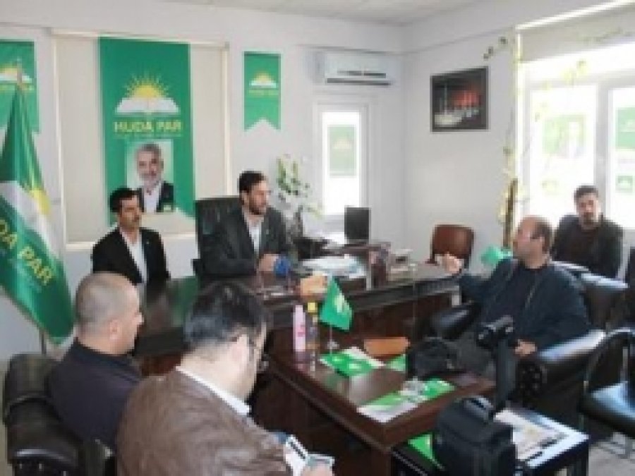 HÜDA PAR'ın Tabelası Yeni, Tabanı Yıllardır Halkın Hizmetinde