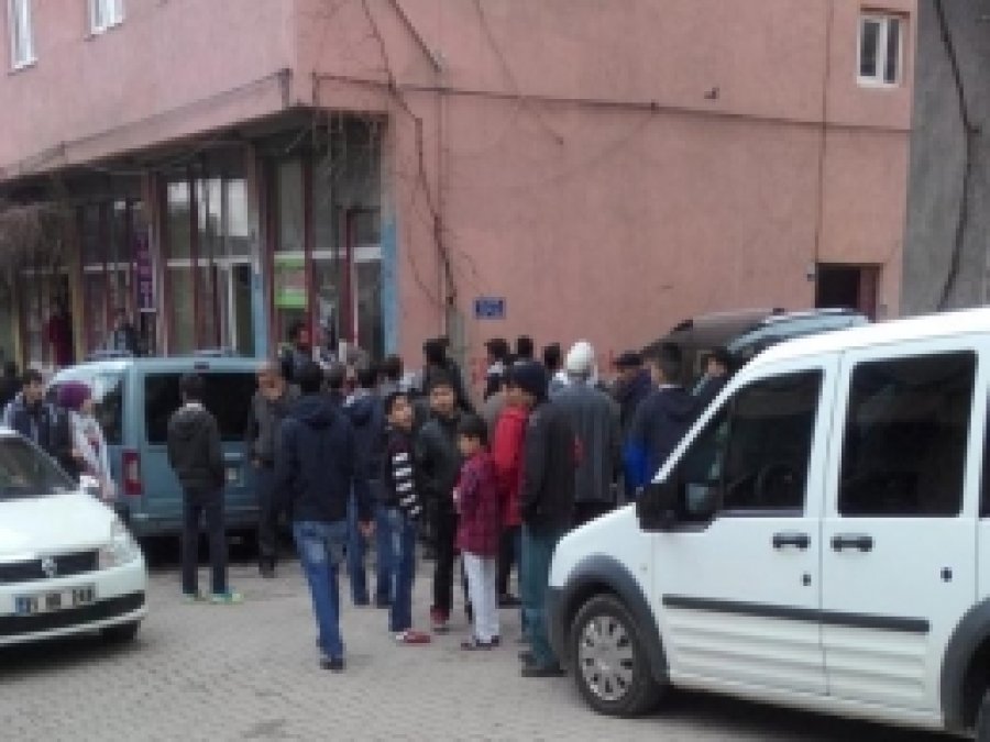 Koca-karı Arasındaki Tartışma Kanlı Bitti 