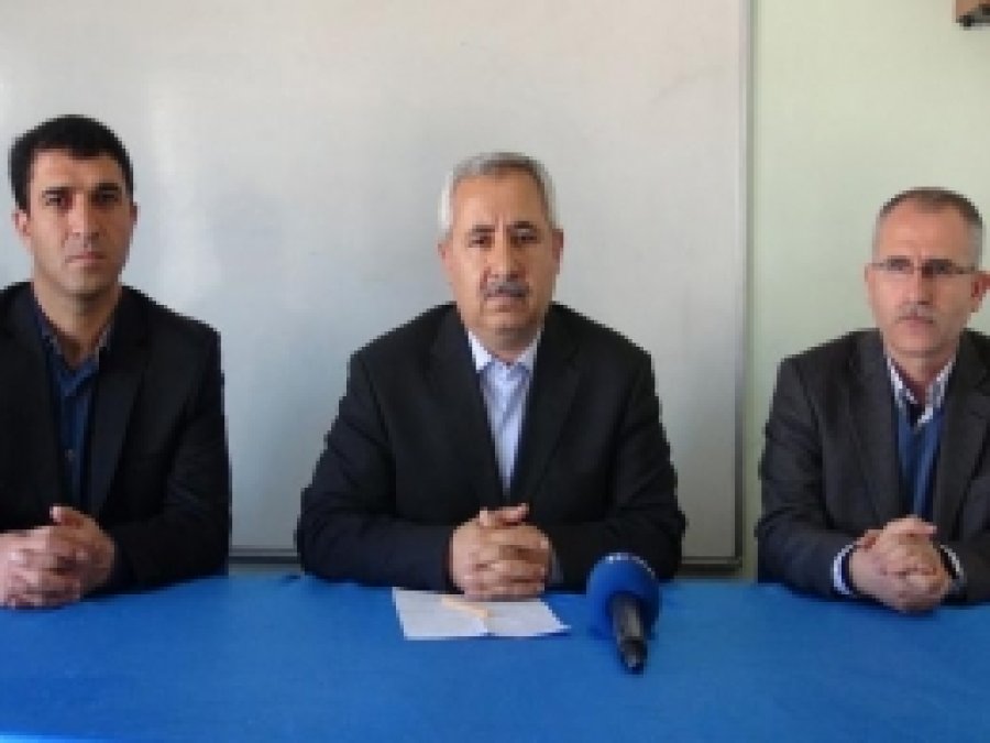 Tesettürlü Bayanlara Saldırıya Bir Tepki de Özgür Der'den