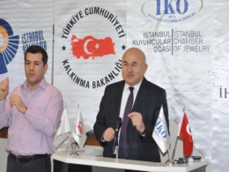 Mücevher İhracatçıları Taşları Geleceğe Taşıyor 
