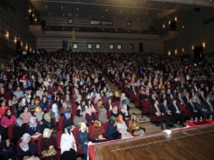 Akif'i Okumak Değil Akifleşmek 