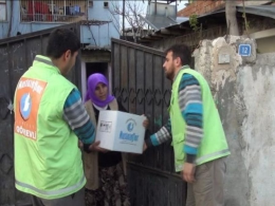 Çocuğuna İlaç Almak İçin Çamaşır Makinesini Sattı 
