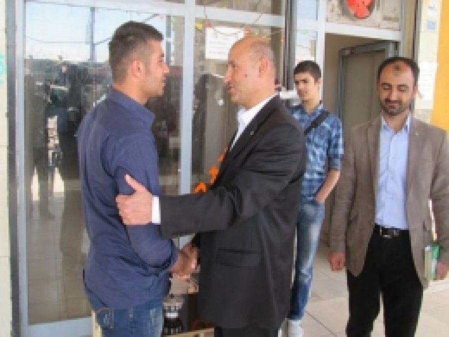 HÜDA PAR Adayı Kozluk Esnafını Ziyaret Etti 