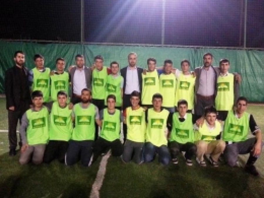 Hür Gençlik Futbol Turnuvası Sona Erdi 