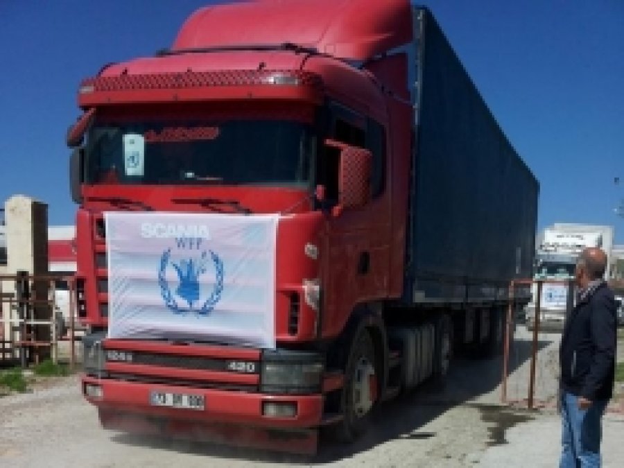 Nusaybin'den Suriye'ye BM Yardımları Sürüyor