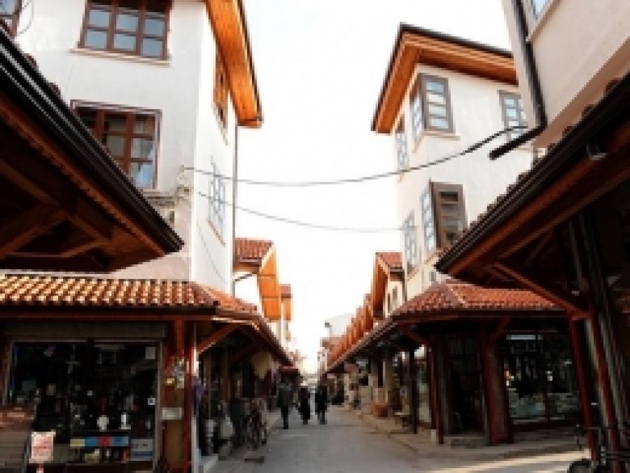 Tarihi Çarşıda 2 Bin 450 İşyeri Restore Edildi
