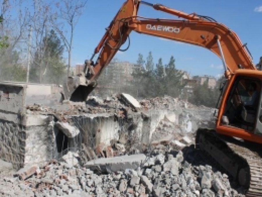 Tinercilerin Meskeni Haline Gelen Metruk Binalar Yıkıldı