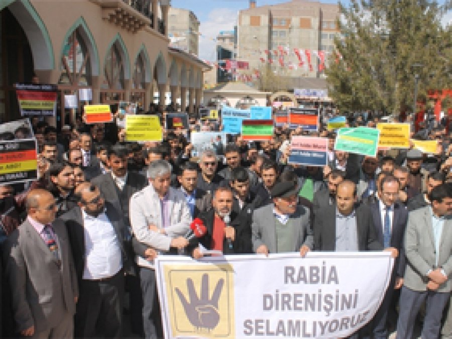 Cuntanın İdam Kararı Van'da Protesto Edildi