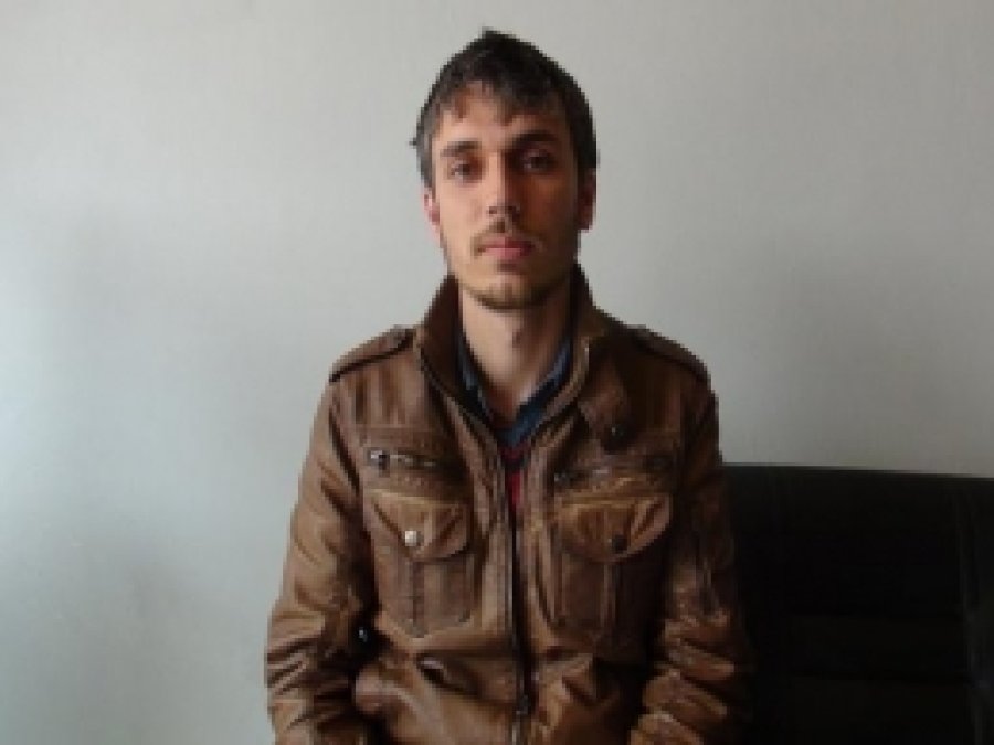 Yaşlı Kadının Oyunu İstemediği Partiye Attılar 