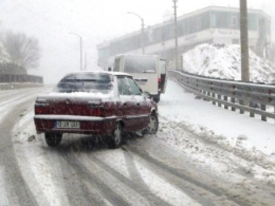 Kar Nedeniyle 2 Köye Seçim Sandığı Ulaştırılamadı  