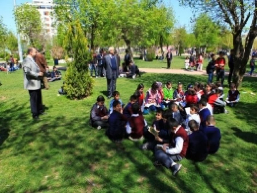 Batman Üniversitesi 'Ktap Okuttu'