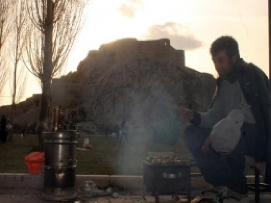 Vanlılar Piknik Alanlarına Akın Etti