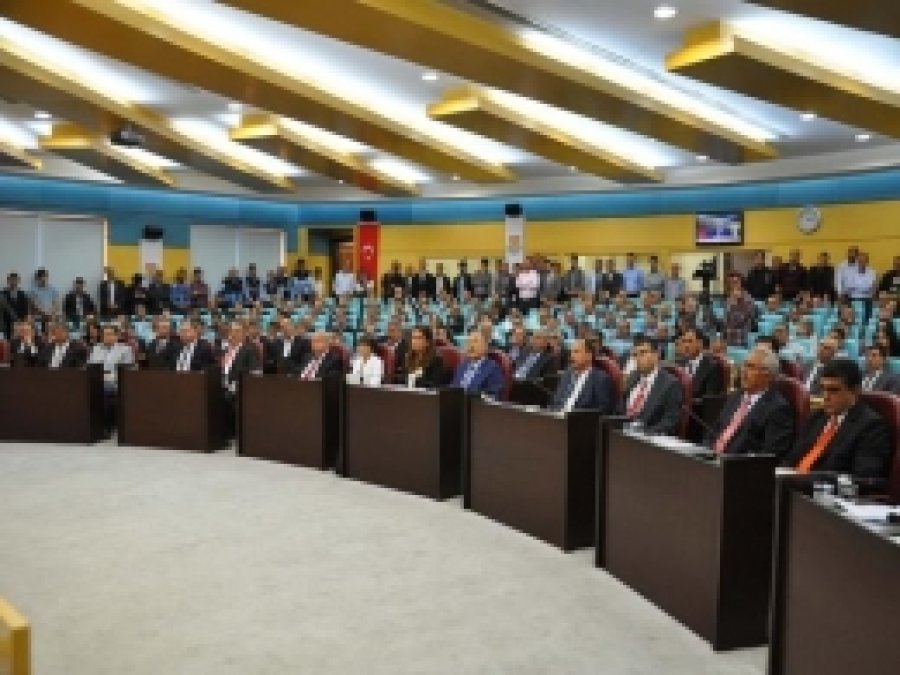 Tarsus Belediye Meclisi İlk Toplantısını Gerçekleştirdi 