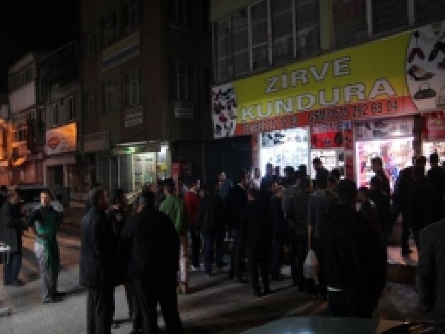 Van'da Silahlı Saldırı: 2 Yaralı  
